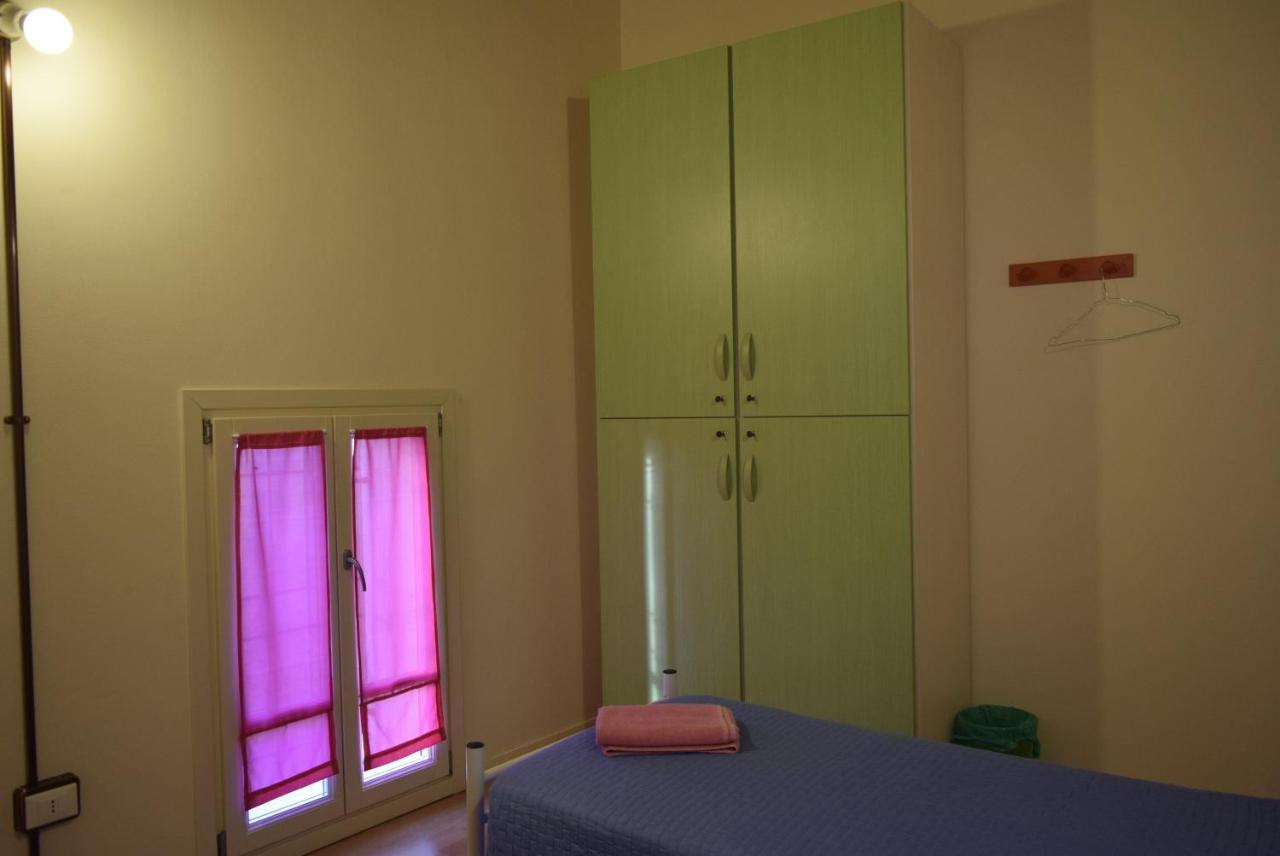 Hostal Castello Mina Della Scala *