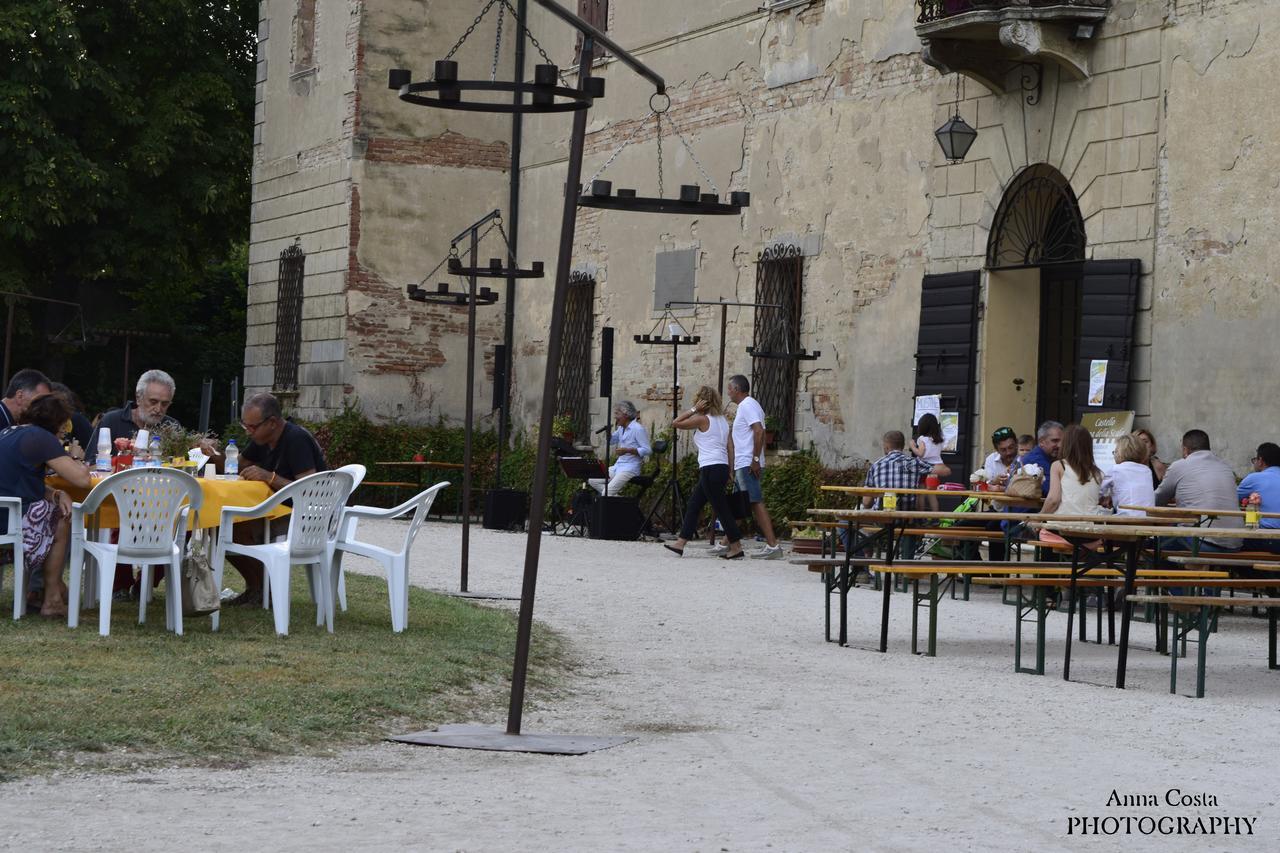 Castello Mina Della Scala Hostal Casteldidone